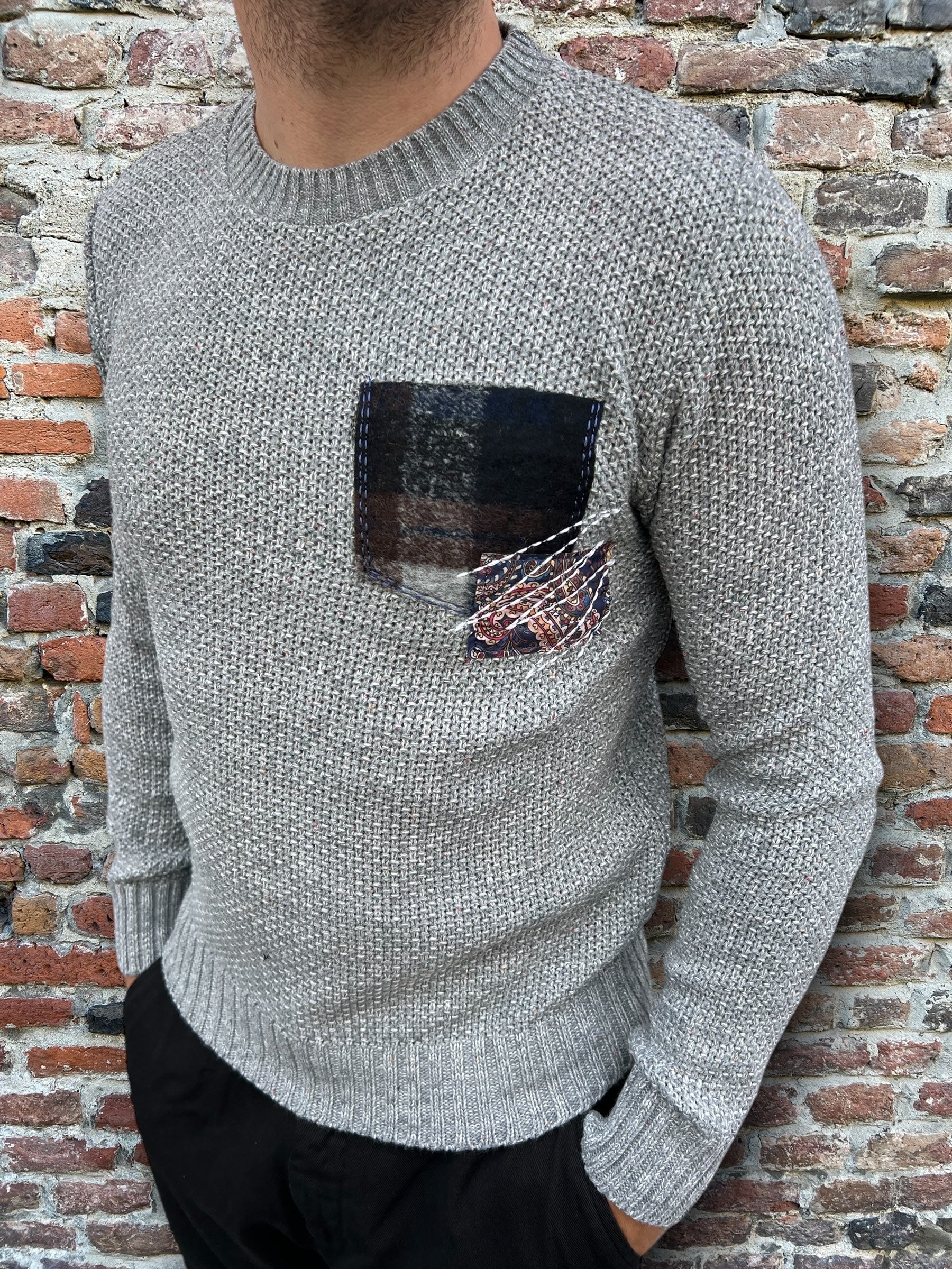 Maglione V2 Patchwork Grigio (9754782957908)