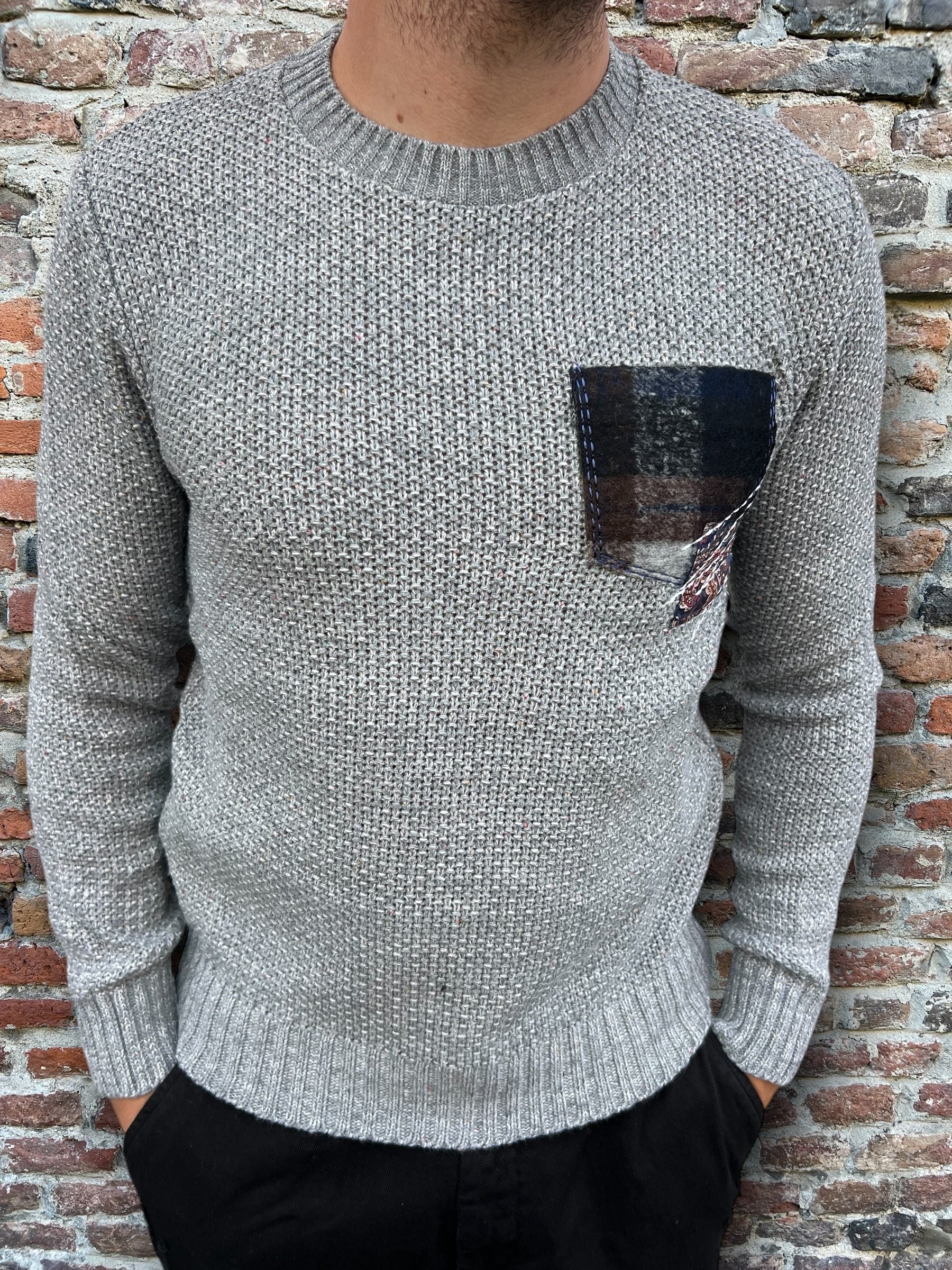 Maglione V2 Patchwork Grigio (9754782957908)