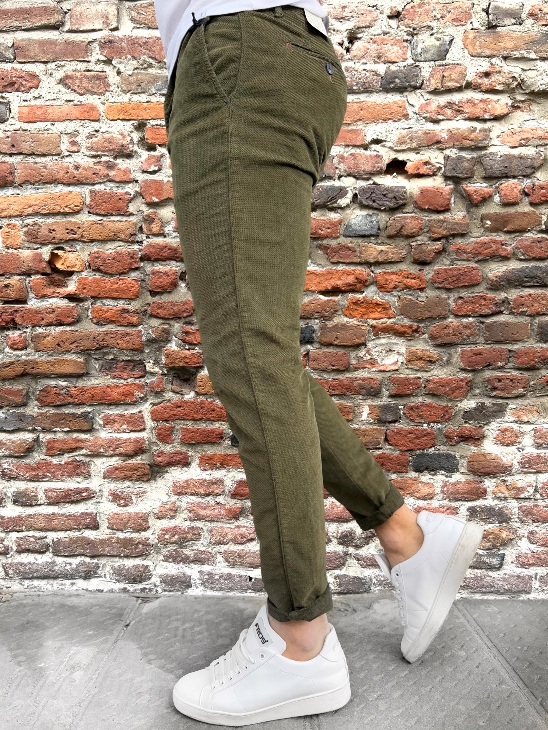 Pantalone Berna Chinos Velluto Avocado 101 (9972147978580)