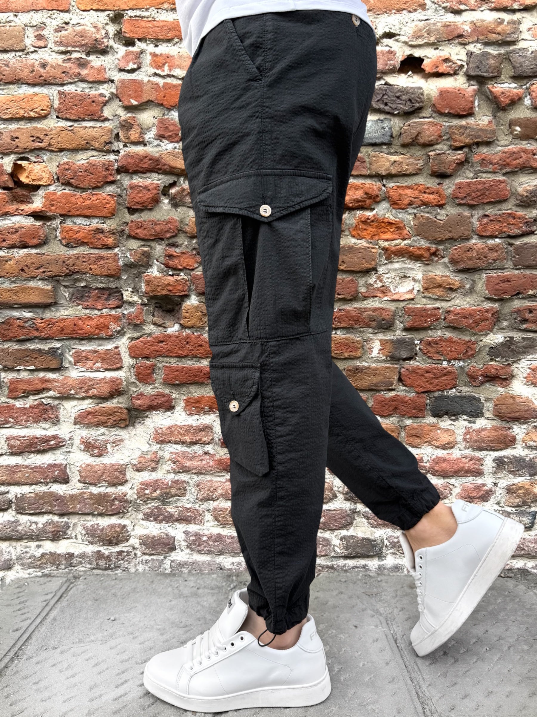 Pantalone Block Eleven Cargo Goffrato Nero (11863198138708)